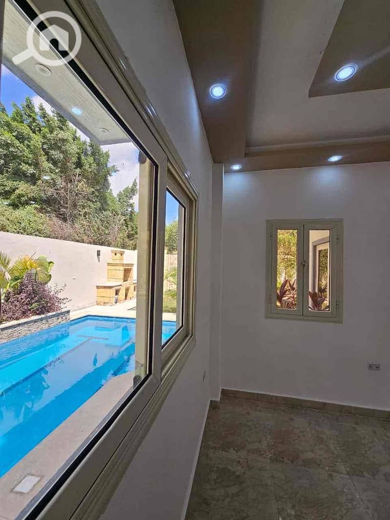 29 99b0e4e9-a829-47e6-8bc4-35b6e40cc4c3. jpg