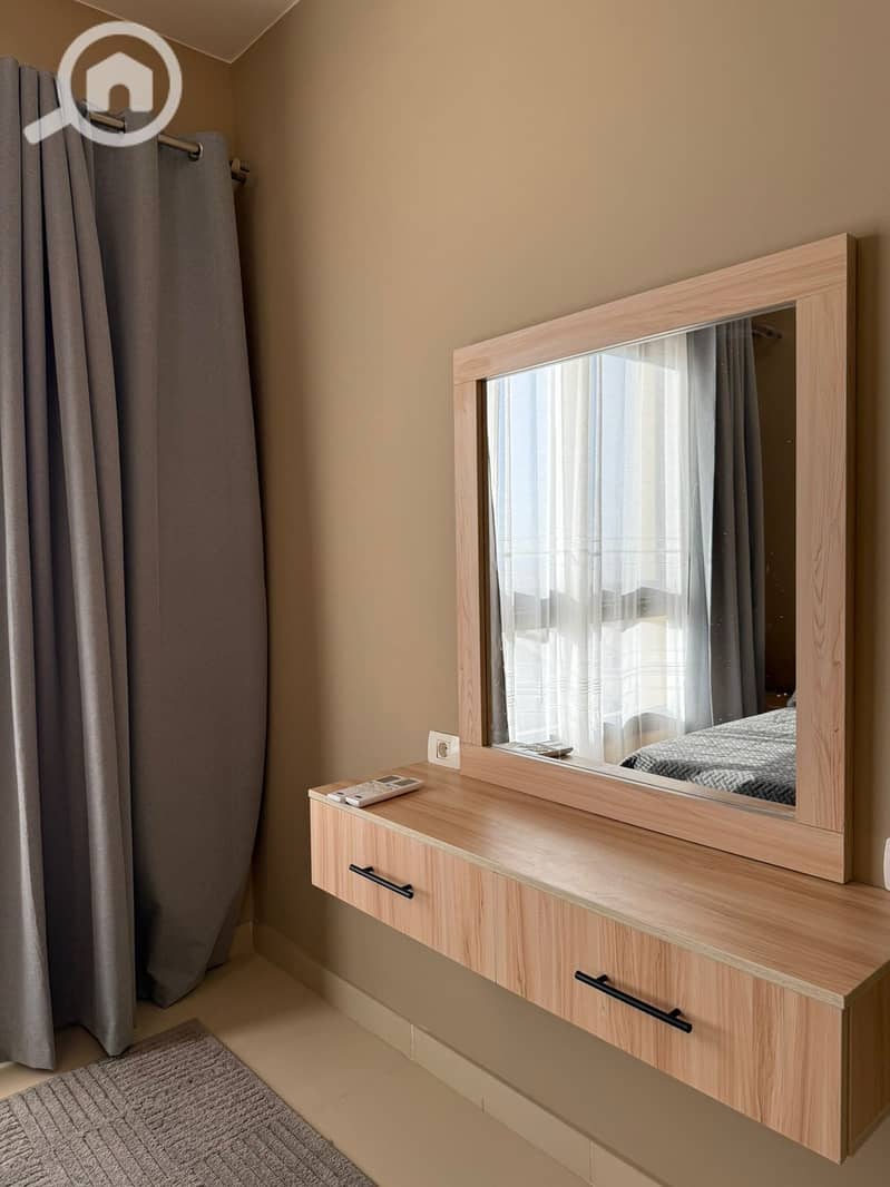 6 6bfc0781-db88-4912-8bee-95add911f8e9. jpeg