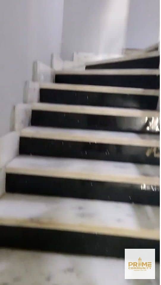 6 WhatsApp Image 2025-12-04 at 16.17. 45_051472b9. jpg