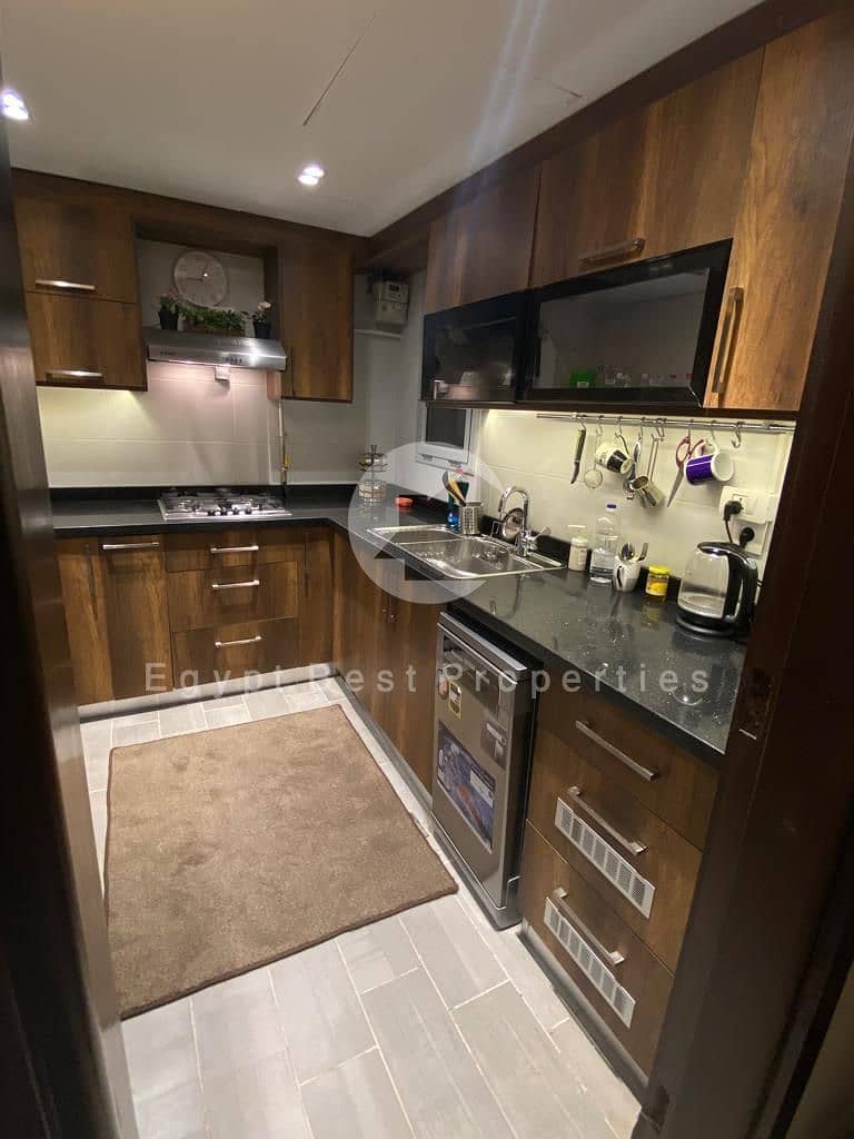 3 9236f5d8-b1f7-4ed2-bac6-06359382c3e1. jpg