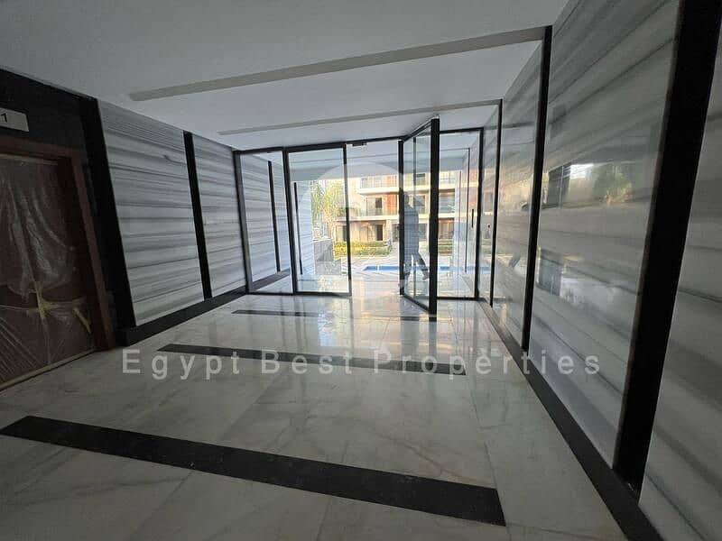 2 18163f20-f4ed-4c3d-acfa-9b64210eb608. jpg