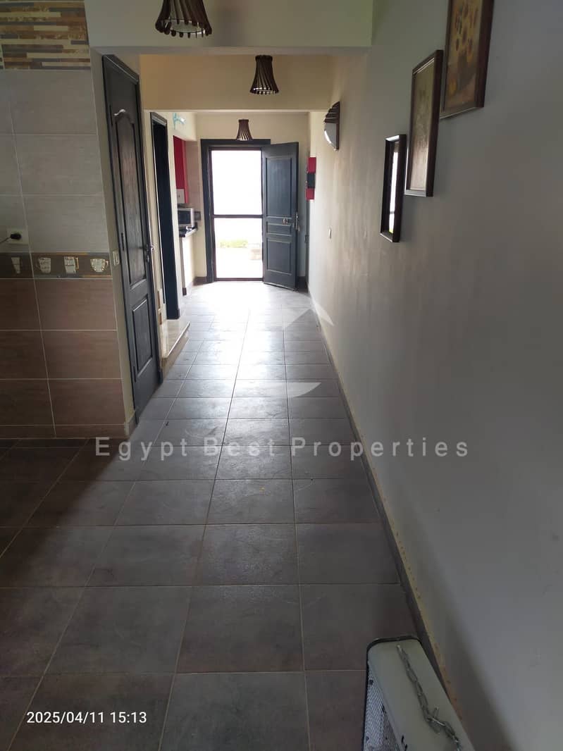 12 f15ae282-2dd3-4510-bb7c-83ade607514d. jpg