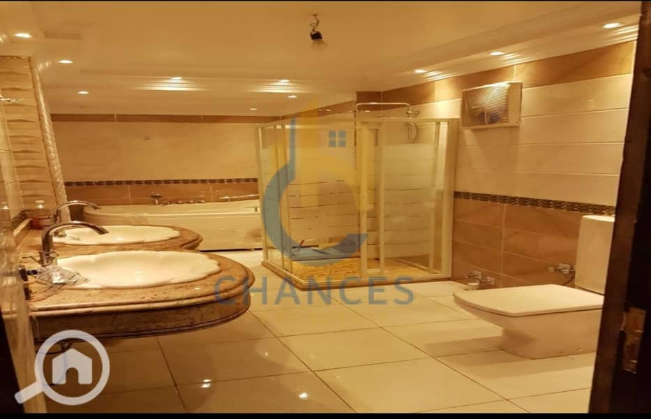 11 4cfd7877-3170-419f-a6b6-46fd70127050. jpg