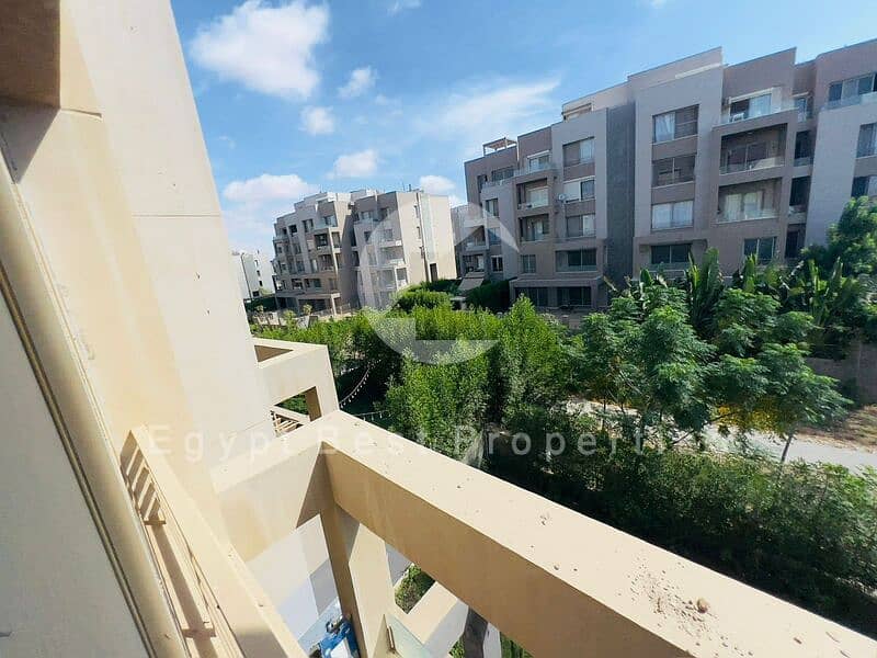 3 8c0373f3-5366-4ba3-9ada-48a0c2c1ec5c. jpg