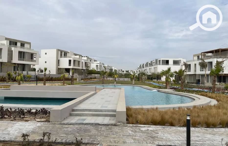 7 8325530-f914do_1400x900. jpg