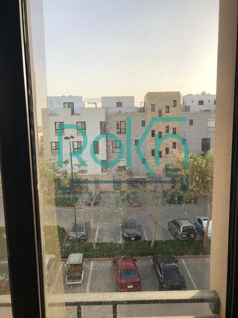 4 709409ae-4b58-4e39-9cd8-4f387646ef16. jpg