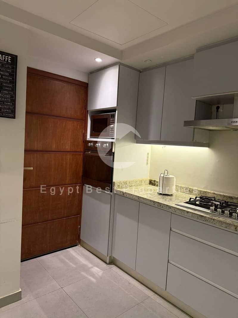 4 4a3c9207-991c-4638-9516-eb697e190271. jpg