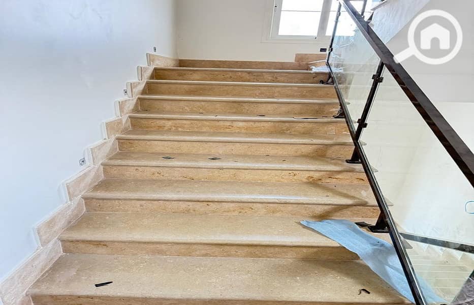 29 b79f6c6c-66fa-4d25-a3fa-7fd5081b3370. jpg