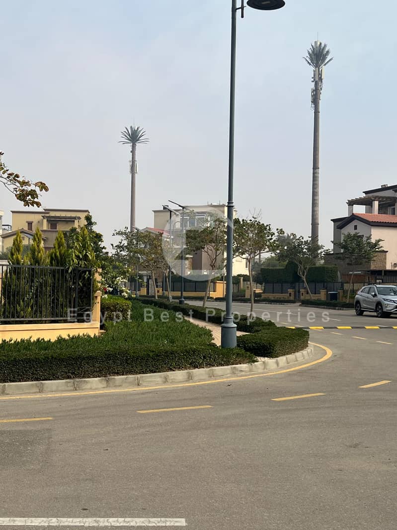 5 a2bcfc0e-d186-44cd-bdfa-7fb1068580dc. jpeg