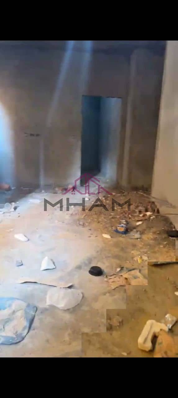 4 photo_5960980635222477606_y. jpg