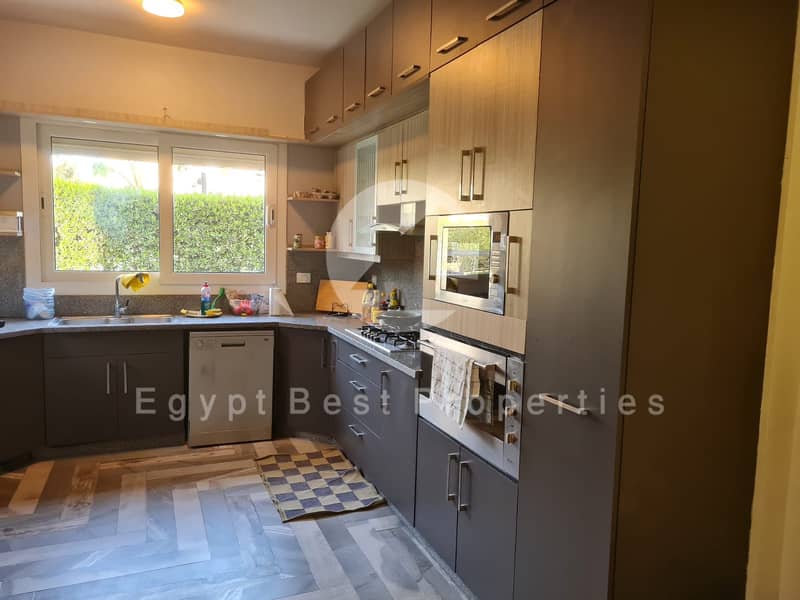 7 cfa6963c-52f0-4bf2-9093-5705328f9d60. jpg