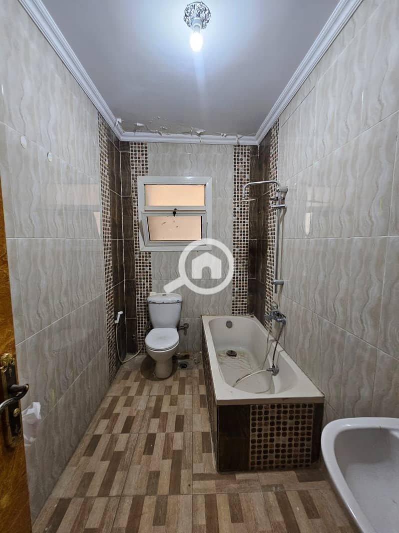 2 0bc8e220-69bf-4d41-9ce6-23c26a6c7d9c. jpg