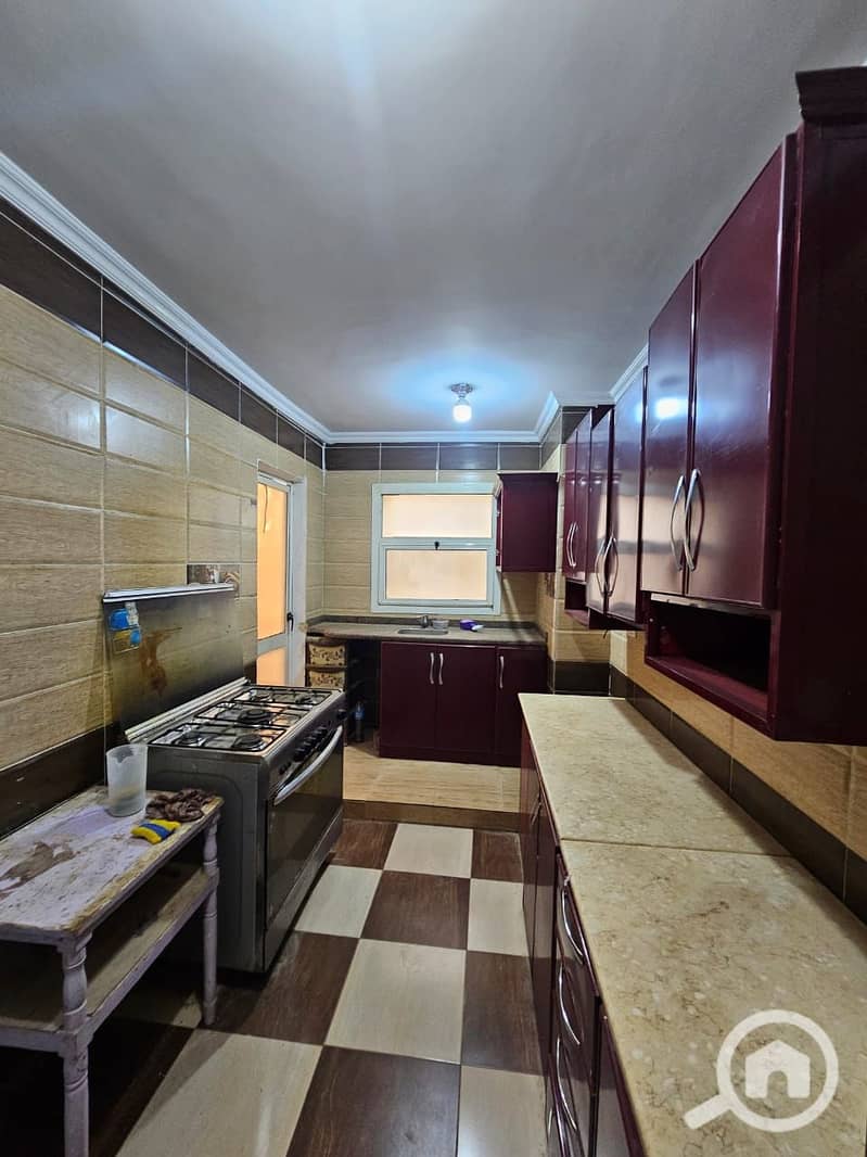 6 89b7b1f7-b7e9-4553-aaa8-2529e966b829. jpg