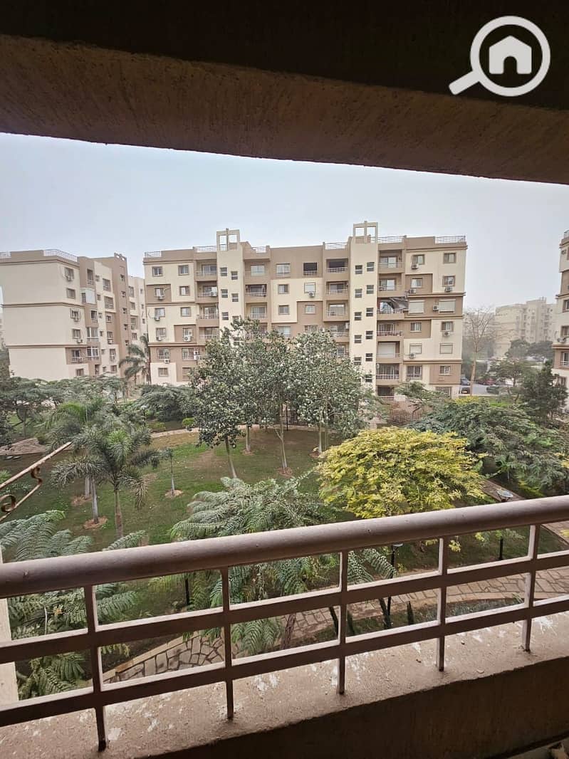 8 c3fb0201-3611-44bb-a67d-05965ec7e118. jpg