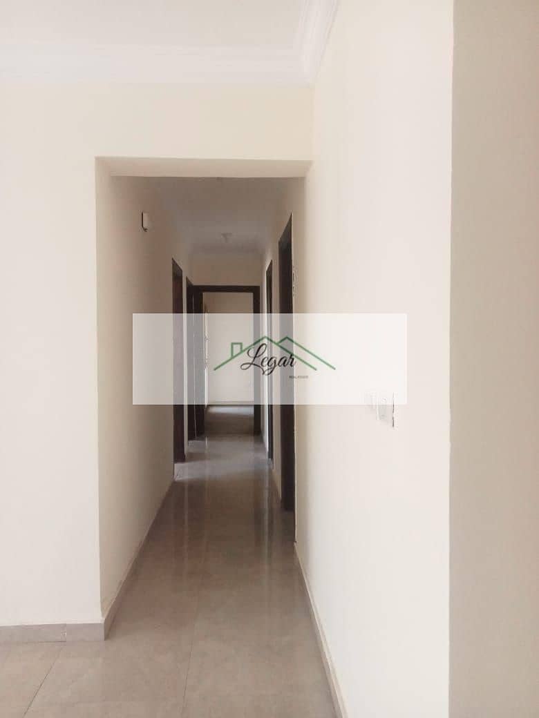 3 3c4ffdbb-059f-45f4-9f82-f782fc65493e. jpg