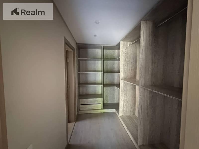 3 fa8dd61f-b98b-4292-b977-4b7a42f6f6b0. jpg