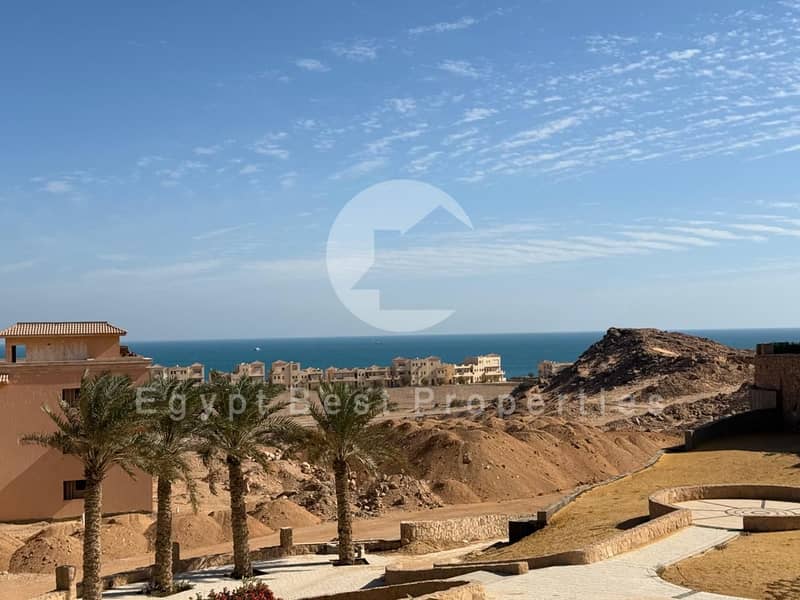 8 ce42d28c-0355-4022-94f3-0b5aa4b5e218. jpg