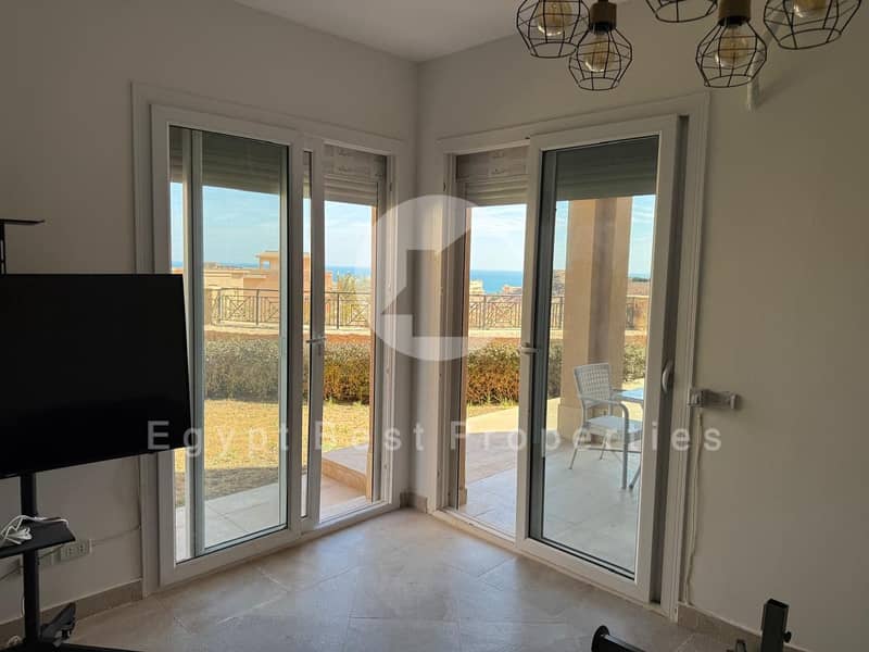 10 e92a72b2-2bfa-469d-86d8-2f4921d59877. jpg