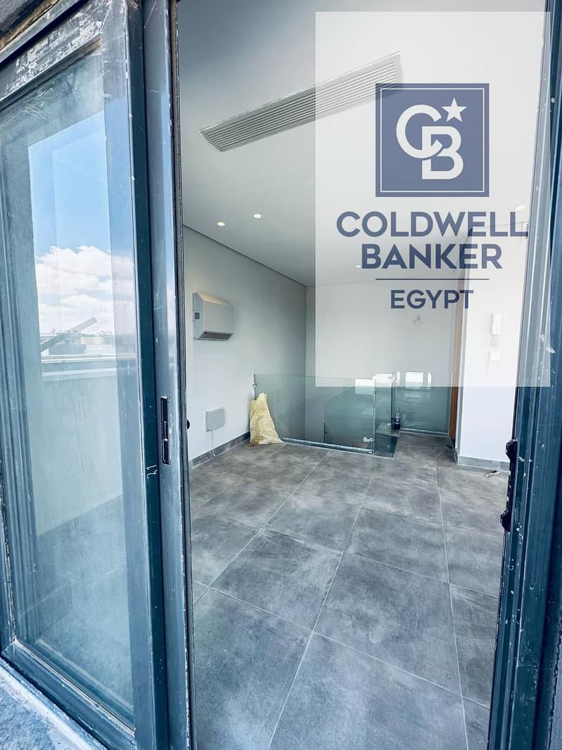 18 d55d027c-c664-4a37-80a7-9cd51b8d440f. jpg