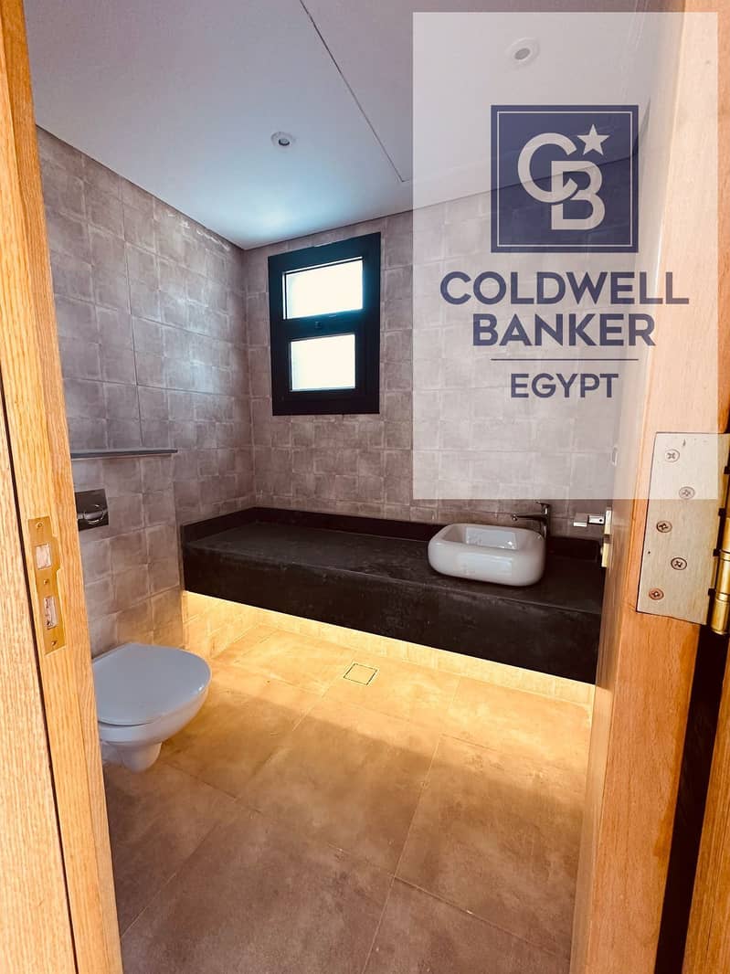 22 ecc5eaab-f32d-4648-8534-92235ecf1d8d. jpg