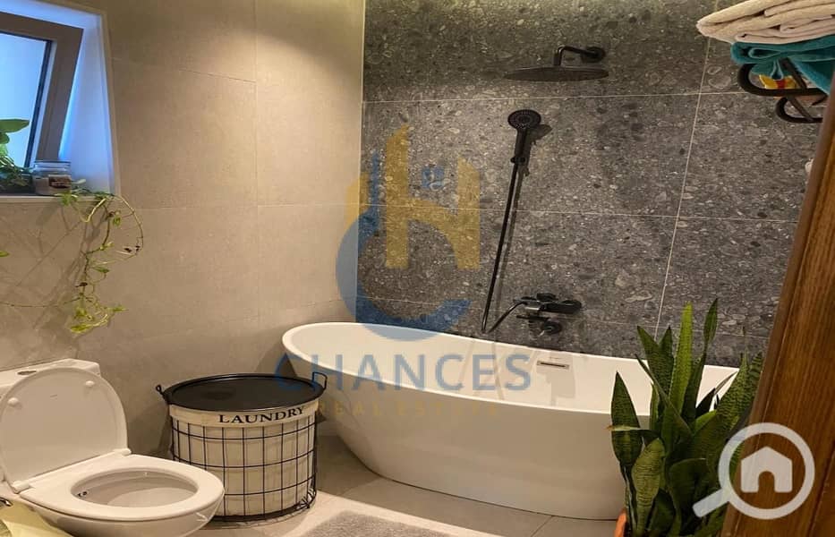 4 WhatsApp-Image-2025-11-09-at-4.50. 47-PM-1. jpg