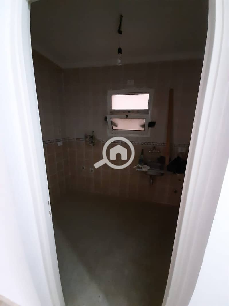 14 e4139ff5-958c-4436-af71-dd6edd2c0827. jpg