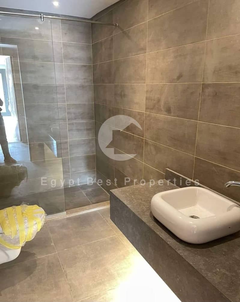 6 11ad8861-d8fd-4a2e-8996-fac2cdf8bbe1. jpg