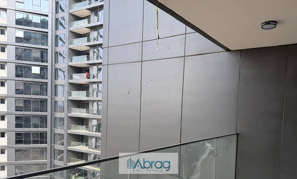 3 490184b2-e6eb-4753-8aa2-97f88e7ad210. jpeg