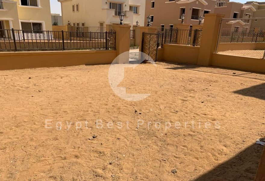 2 1e07a5eb-94b4-43e2-94fe-35fbd17d448c. jpg