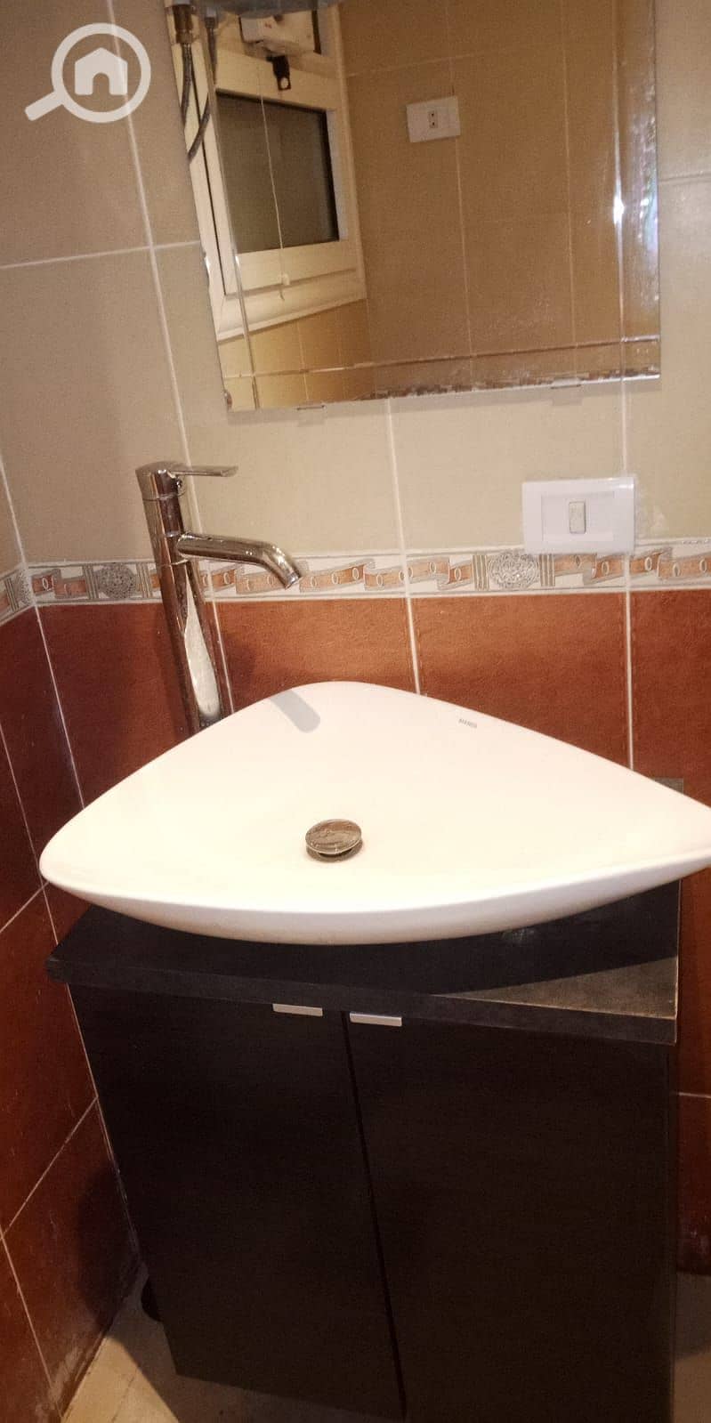 9 cdf1a3a2-f5be-467e-bb78-d2dc236b8598. jpg