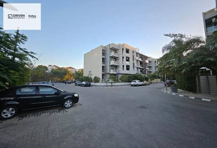 3 Bedroom Apartment for Sale in Sheikh Zayed, Giza - 007d88d4-85e1-41f4-a466-1b7aaef734f9. jpg