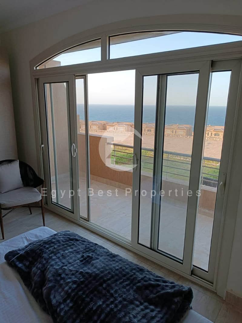 2 131eb66b-6a74-4024-a693-84d01b3b8de5. jpg