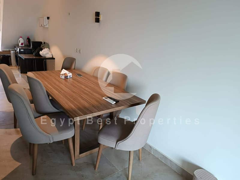 6 46553cd0-bc26-44ed-b32e-ca06a89bd813. jpg