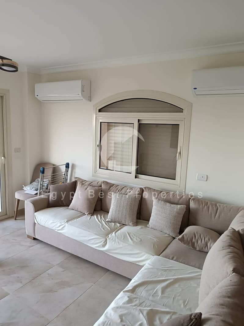 10 e56f9b9a-407f-4a10-9b51-436454e38bed. jpg