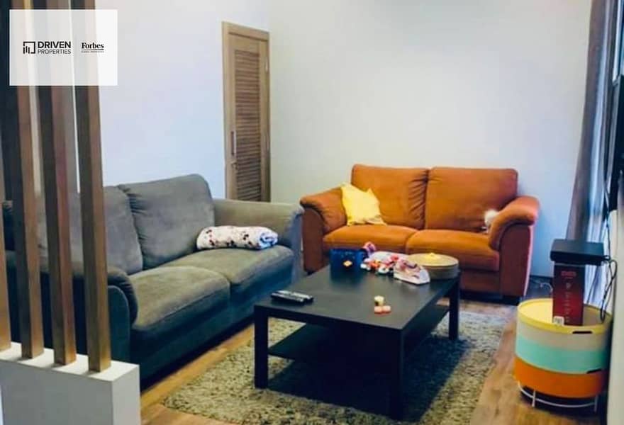 8 d81eea47-c393-46c9-bfb2-37ac9ca69af5. jpg