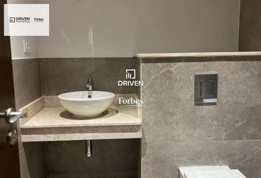 8 ab709aa4-3e45-482f-bf8e-02cd84bd6377. jpg