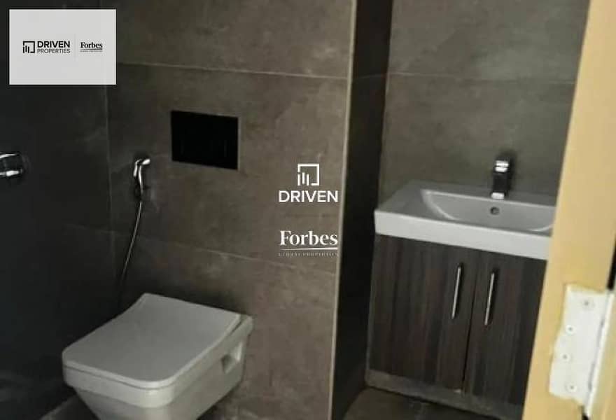 10 fd1edc14-4050-4cbb-b5b6-16a1dcb8d43b. jpg