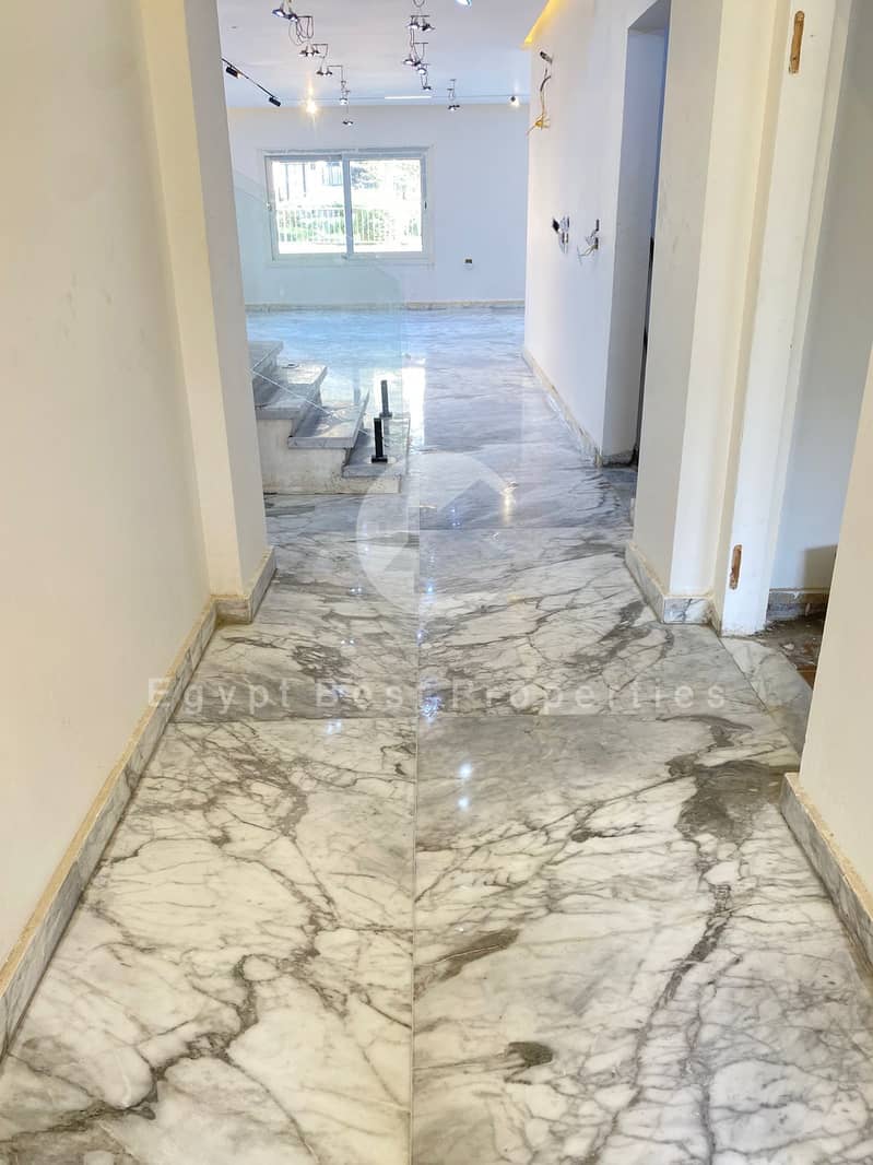 5 8b87dc7b-dbda-406b-b795-a19c05c7cc46. jpg