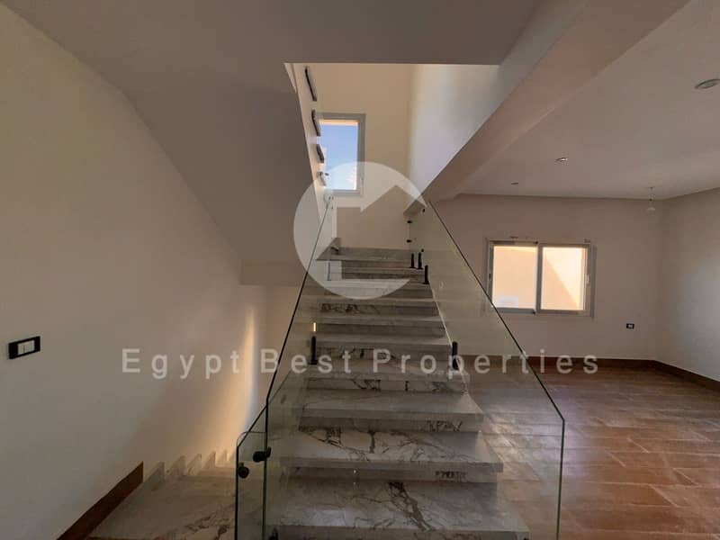 7 387a7f9e-b3f7-4c2a-8c95-dfe7bd037ed0. jpg