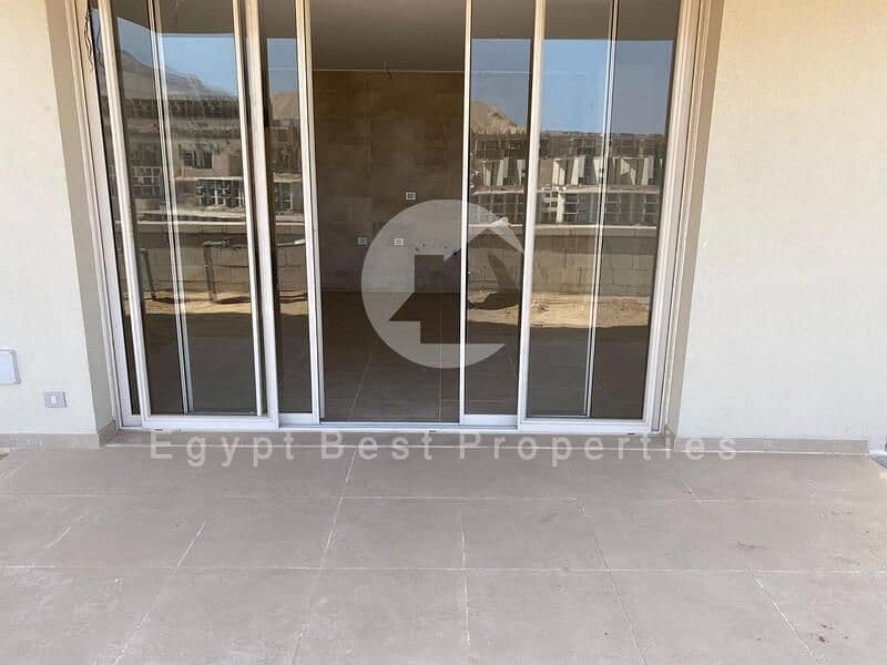 10 f57e1a27-04cf-4c7f-92af-0a34fbed5488. jpg