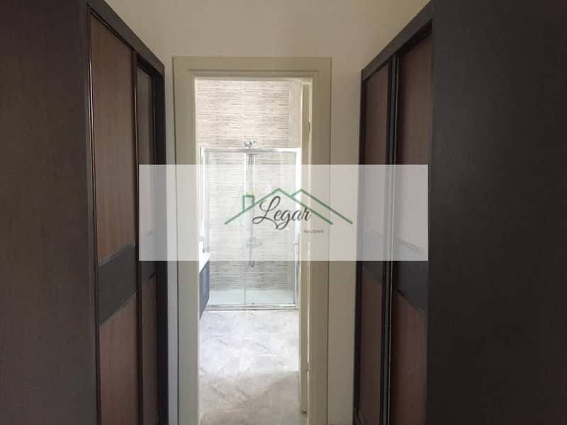 4 641f9bbe-3a27-4960-8b6f-92000e56c4b4. jpg