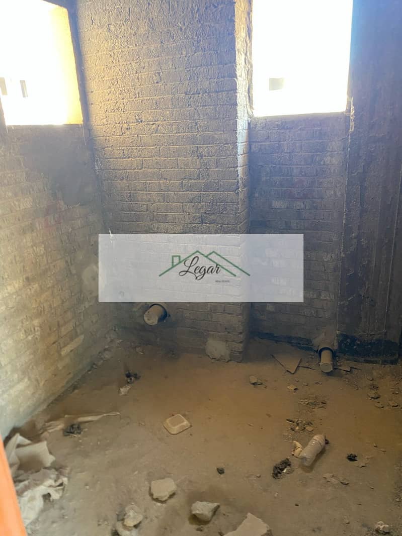 10 d5066c37-0c22-46c0-bf46-eedabea5ef1a. jpg