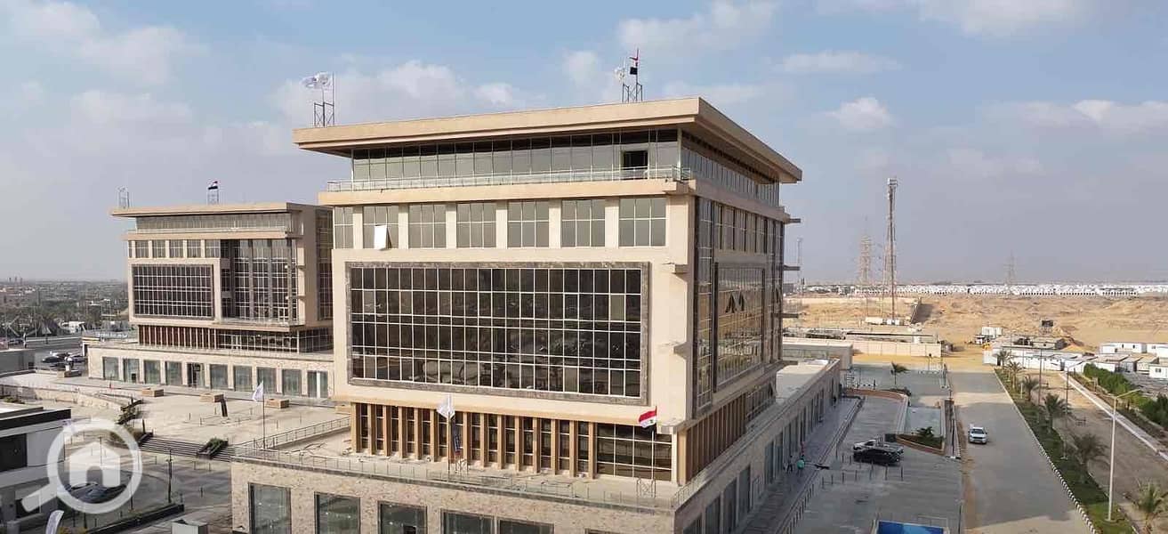 3 371617d8-703d-49e4-82a0-838f4e5c4e8e. jpg