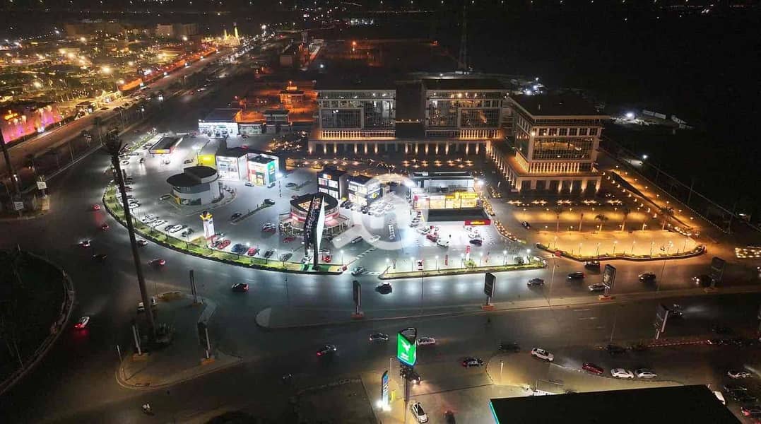 10 6b20d7b5-6886-4686-8cdd-0915529b8f1a. jpg