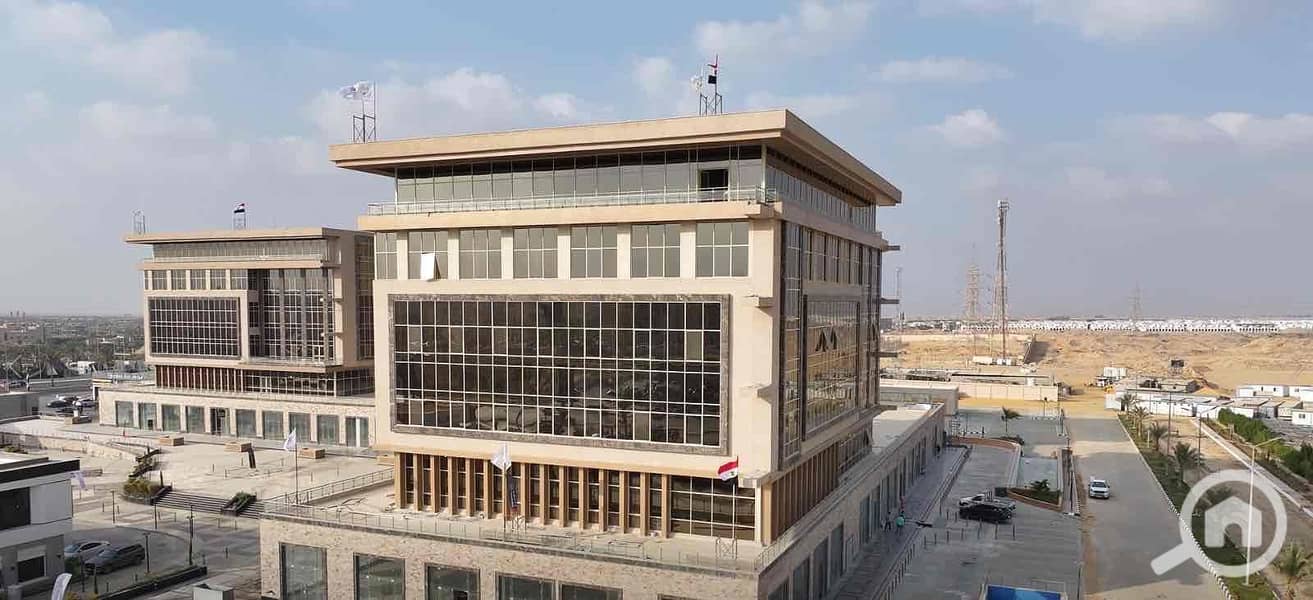 14 371617d8-703d-49e4-82a0-838f4e5c4e8e. jpg