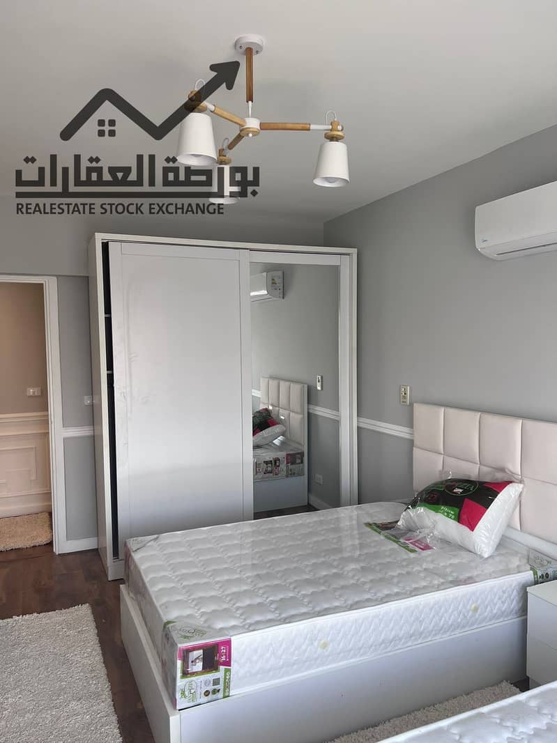 10 27db4e05-ba25-4bb3-b15a-1dbf6c1a949d. jpg