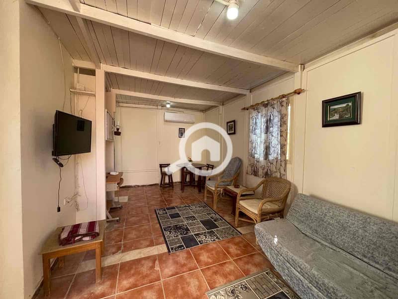 6 PHOTO-2025-10-15-22-58-18 2. jpg