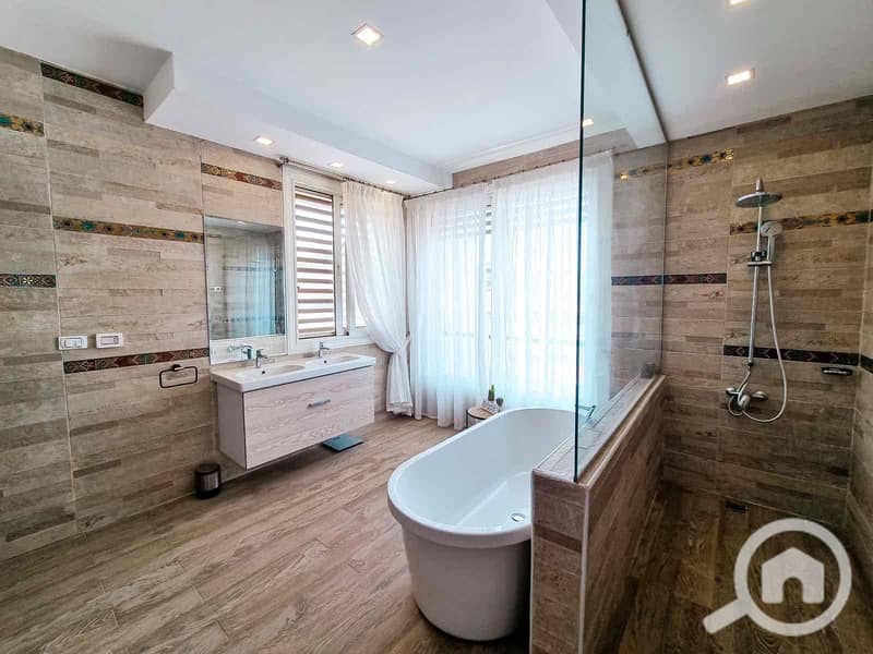 22 PHOTO-2024-07-18-18-15-23 3. jpg