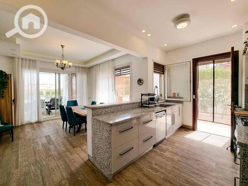 30 PHOTO-2024-07-18-18-15-35 4. jpg