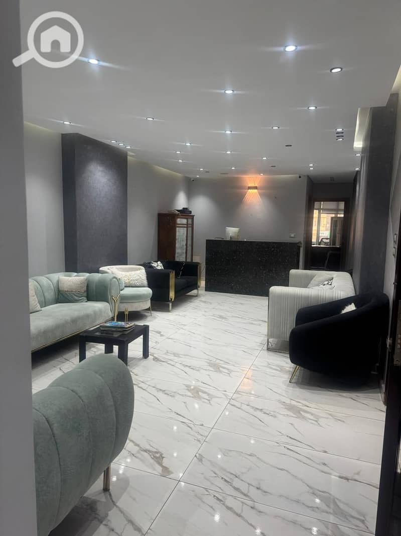 3 f15e4e22-8884-4f32-b349-0abe7ebd5384. jpg